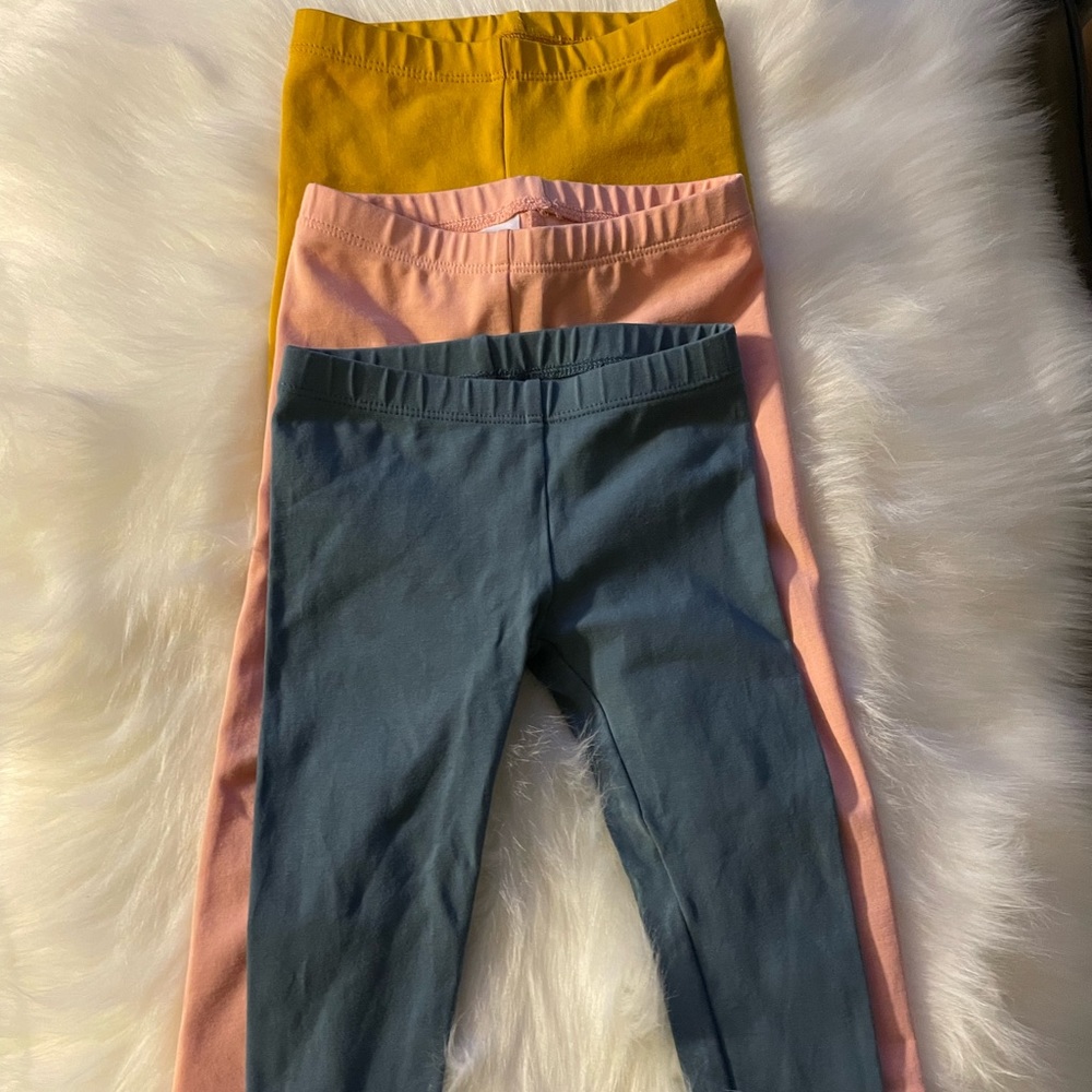Tea Collection Gold leggings!